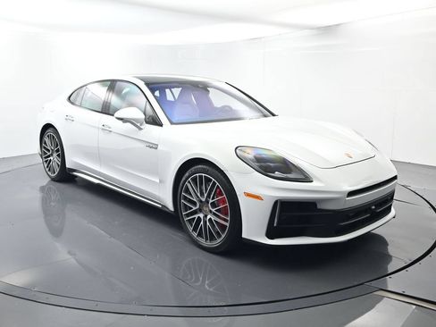 Certified 2025 Porsche Panamera 4S AWD/4WD image 17