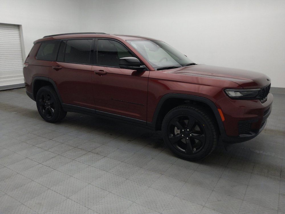 Used 2023 Jeep Grand Cherokee L Laredo RWD image 11