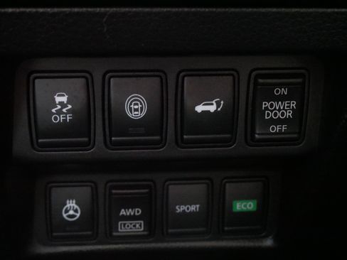 Used 2017 Nissan Rogue SL w/ SL Premium Package image 28