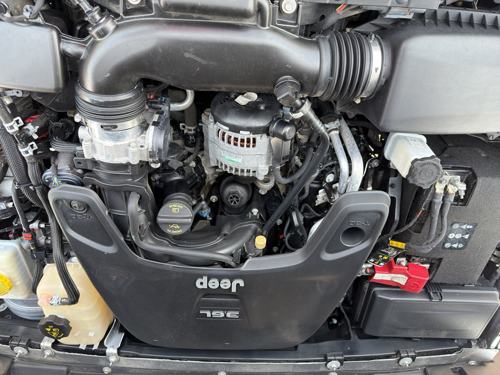 Used 2019 Jeep Wrangler Unlimited Sport S AWD/4WD image 18