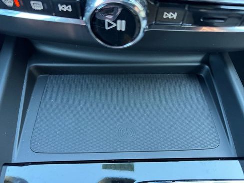 New 2026 Volvo XC60 T8 Plus w/ Protection Package Premier image 18