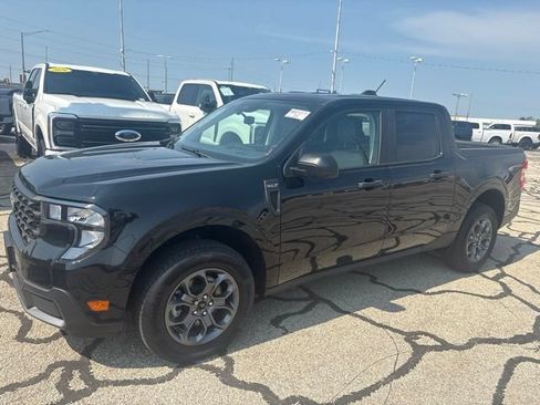 Used 2025 Ford Maverick XLT FWD image 1