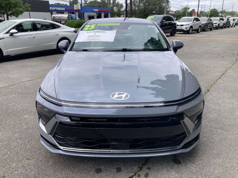 Used 2025 Hyundai Sonata SEL FWD image 12