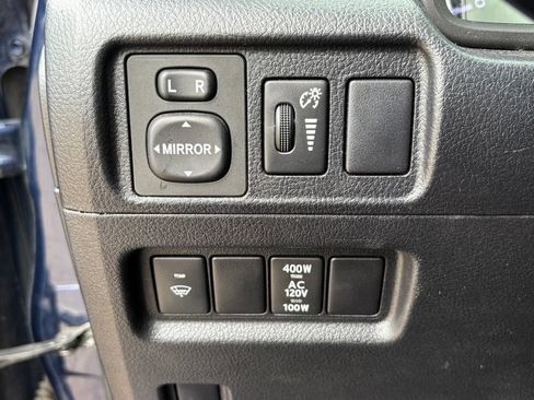 Used 2018 Toyota 4Runner SR5 RWD image 24