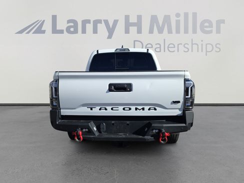 Used 2023 Toyota Tacoma TRD Off-Road image 4