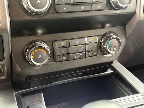 Used 2020 Ford F150 XLT w/ Equipment Group 302A Luxury AWD/4WD image 15