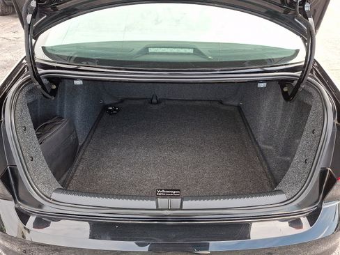 Used 2016 Volkswagen Jetta SE image 29