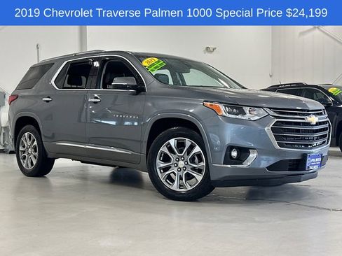 Used 2019 Chevrolet Traverse Premier image 3