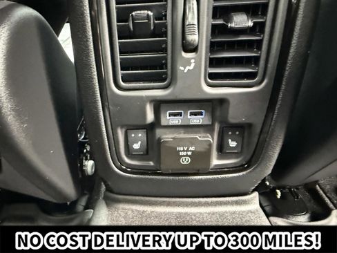 Used 2024 Dodge Durango GT AWD/4WD image 17