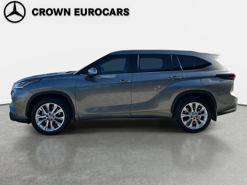 Used 2025 Toyota Highlander Limited image 7