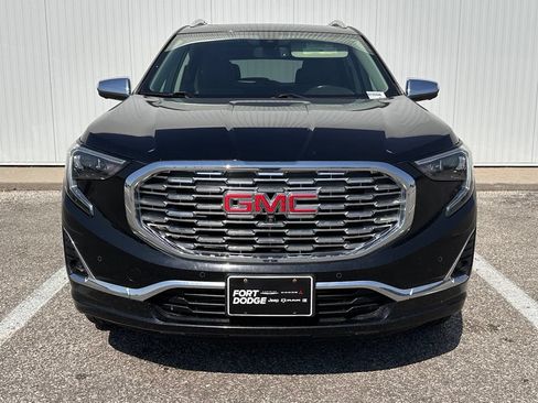 Used 2020 GMC Terrain Denali w/ Denali Premium Package AWD/4WD image 11