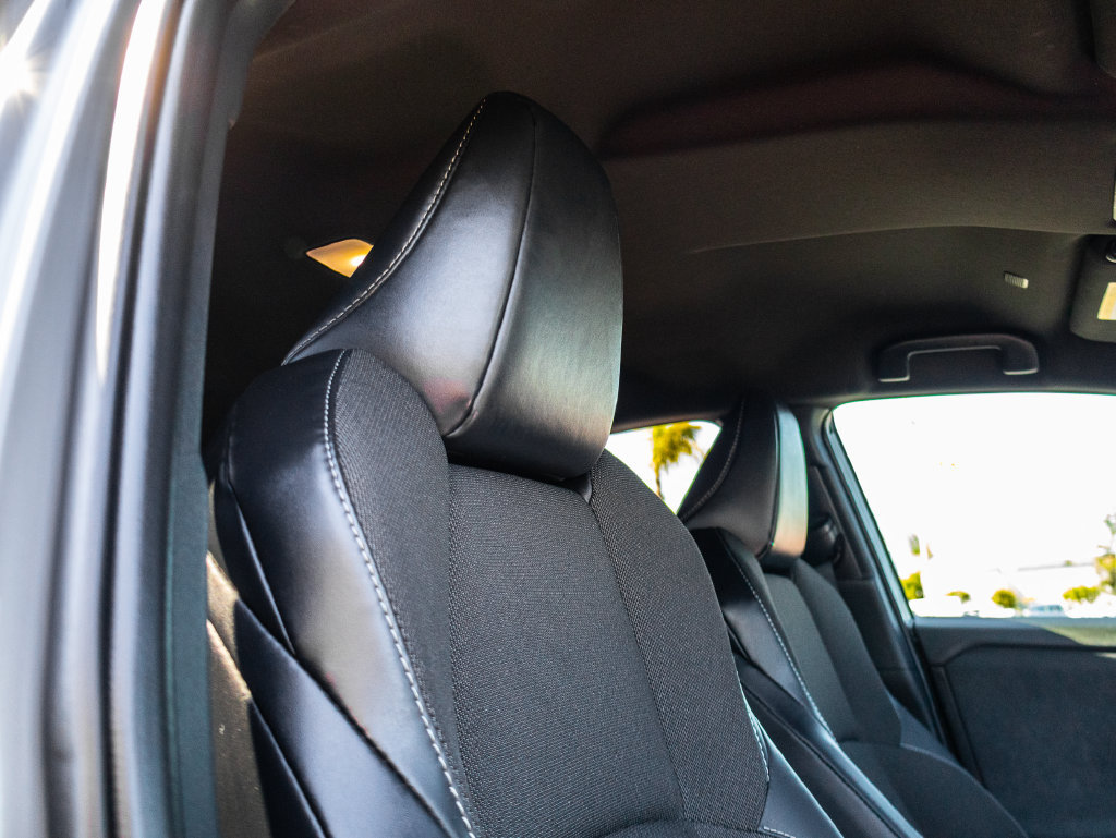 Used 2026 Toyota C-HR AWD/4WD image 19