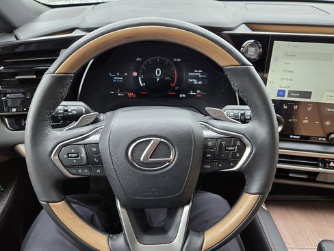 Used 2025 Lexus RX 350 Premium w/ Accessory Package image 21