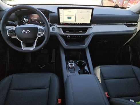 New 2026 Ford Explorer Active w/ Active Comfort Package RWD image 5