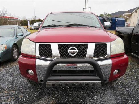 Used 2004 Nissan Titan SE image 34