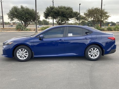 New 2026 Toyota Camry LE image 8