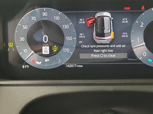Used 2025 Land Rover Range Rover Velar Dynamic SE AWD/4WD image 25