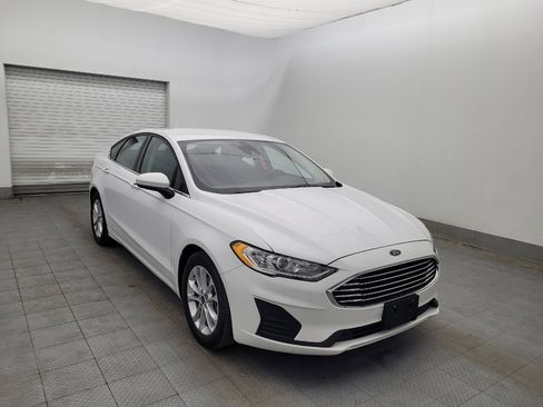 Used 2019 Ford Fusion SE image 13