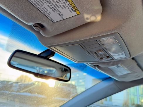 Used 2008 Toyota Camry Hybrid image 25