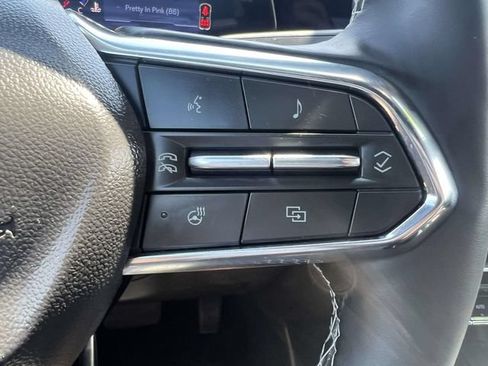 Used 2024 Chevrolet Traverse LS AWD/4WD image 25