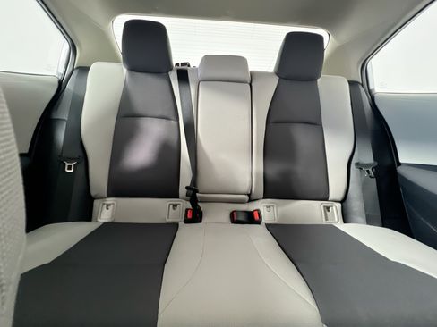 Used 2026 Toyota Corolla LE FWD image 31