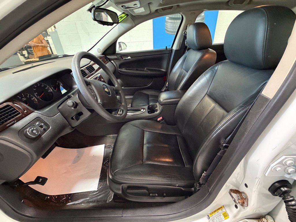 Used 2015 Chevrolet Impala LTZ FWD image 6