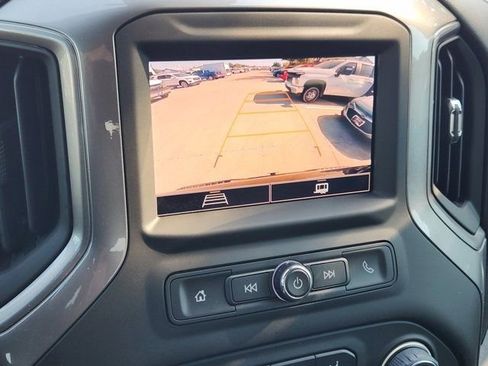 Used 2024 Chevrolet Silverado 1500 Custom image 6