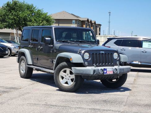 Used 2017 Jeep Wrangler Unlimited Sport w/ Connectivity Group AWD/4WD image 1