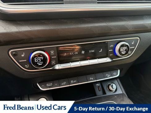 Used 2020 Audi Q5 e Premium Plus w/ Premium Plus Package image 23
