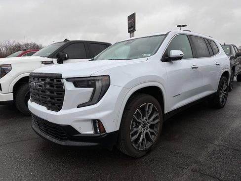 Used 2026 GMC Acadia Denali Ultimate w/ LPO, Floor Liner Package image 2