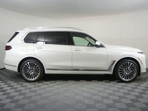 New 2026 BMW X7 xDrive40i AWD/4WD image 2