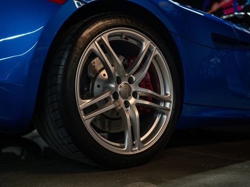 Used 2011 Audi R8 V10 image 19