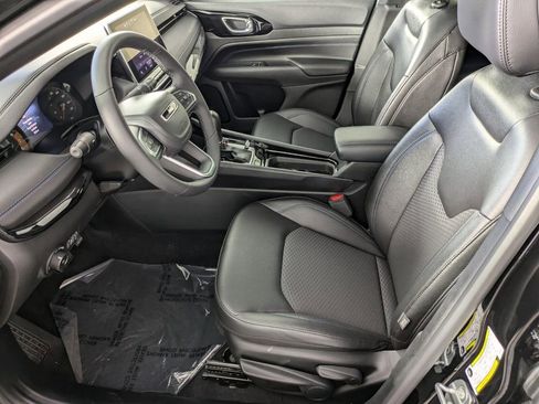 New 2026 Jeep Compass Latitude image 10