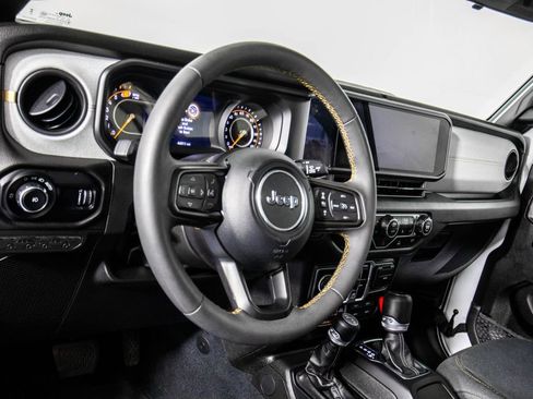 Used 2024 Jeep Wrangler Unlimited Sport AWD/4WD image 16
