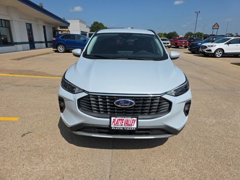 New 2025 Ford Escape Phev image 2