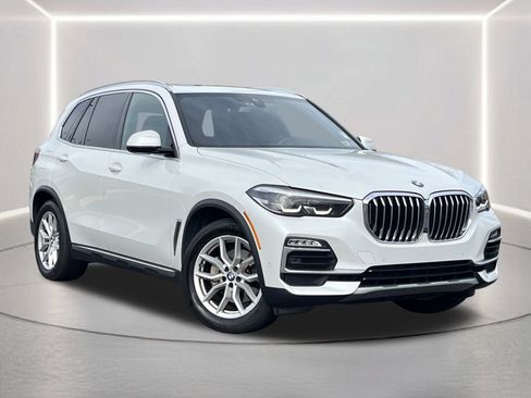Used 2021 BMW X5 xDrive40i w/ Convenience Package image 2