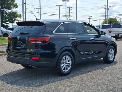 Used 2019 Kia Sorento L FWD image 11
