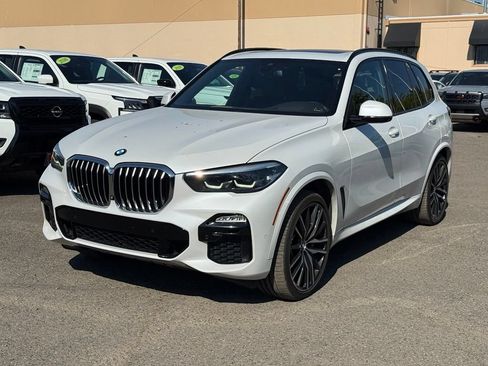 Used 2019 BMW X5 xDrive50i w/ M Sport Package AWD/4WD image 2