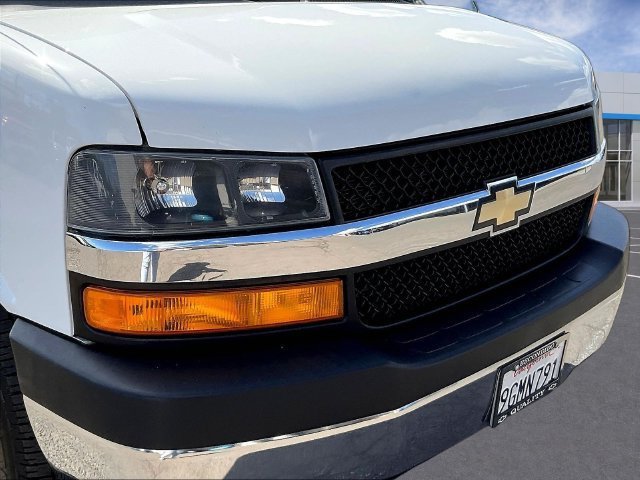 Certified 2020 Chevrolet Express 3500 LT w/ LT Preferred Equipment Group RWD image 35
