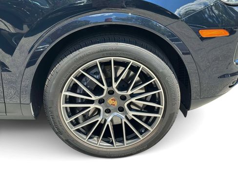 Used 2022 Porsche Cayenne Coupe AWD/4WD image 15