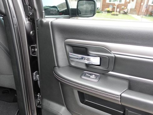 Used 2023 RAM 1500 Classic Warlock image 30