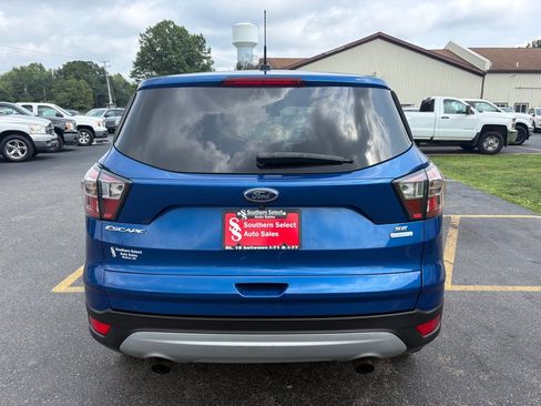 Used 2017 Ford Escape SE w/ SE Cold Weather Package FWD image 7