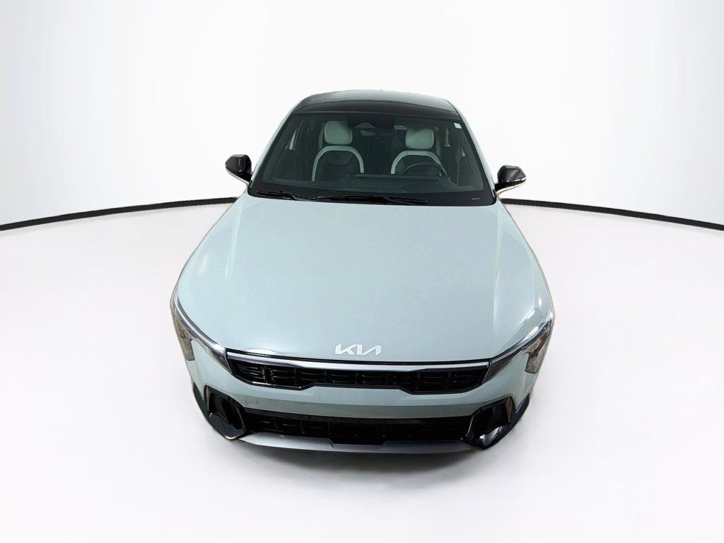 Used 2025 Kia K4 GT-Line w/ GT-Line Premium Package FWD image 2