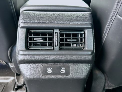 Used 2023 Honda Accord Touring image 17