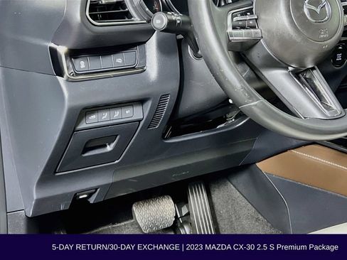 Used 2023 MAZDA CX-30 AWD 2.5 S w/ Premium Package image 12