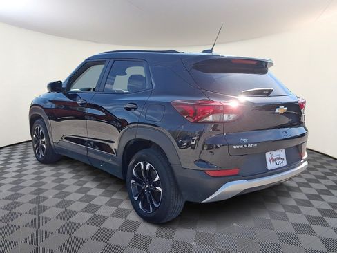 Used 2023 Chevrolet TrailBlazer LT FWD image 4