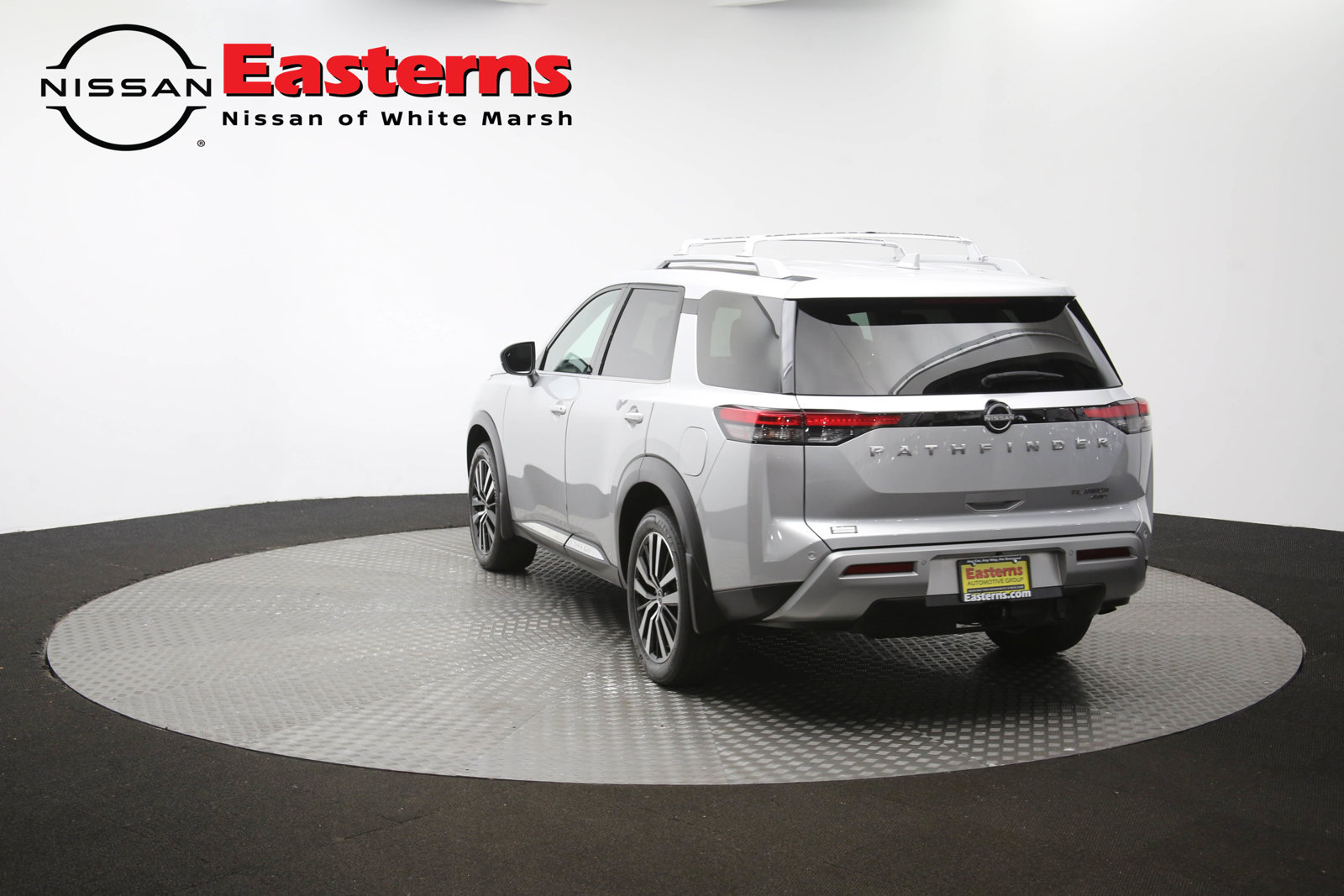 Used 2023 Nissan Pathfinder Platinum AWD/4WD image 64