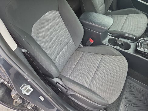Used 2020 Kia Soul LX FWD image 16