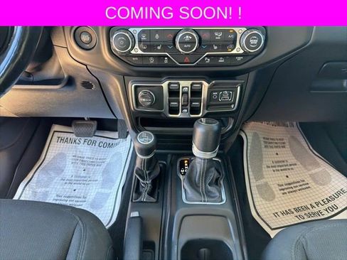 Used 2020 Jeep Gladiator Overland image 18