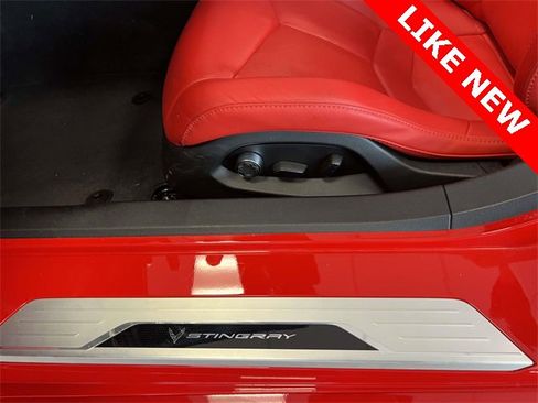Used 2025 Chevrolet Corvette Stingray Preferred Conv w/ Stealth Interior Trim Package image 18